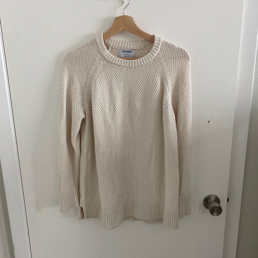 Old navy cream sweater